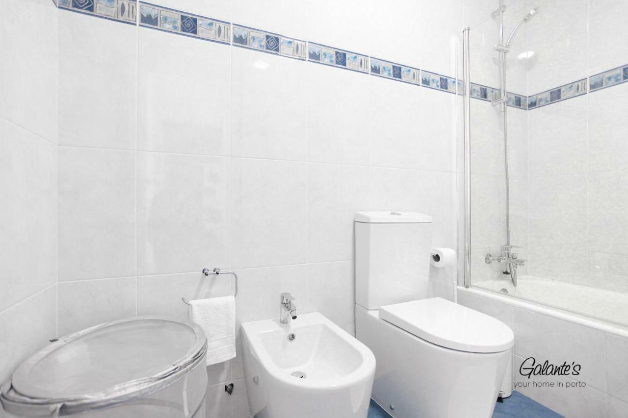 Downtown 2 Bedroom Peaceful Flat - Balcony & Private Parking Apartment